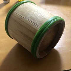 樽っぽい食品が入ってた入れ物の画像