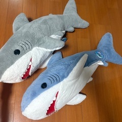 サメ　ぬいぐるみ　巨大の画像