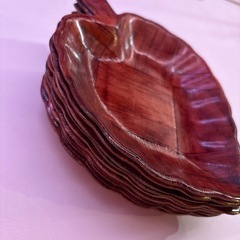 木の小皿　葉っぱの形の画像