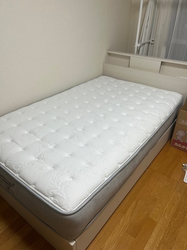 セミダブルベッド、マットレスニトリ