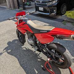 XR100モタード レーサーの画像