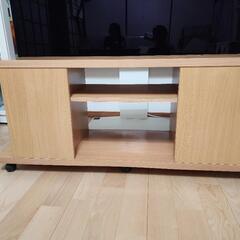 キャスター付き　テレビ台の画像