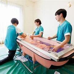 【日勤で活躍可能‼】看護資格を活かして訪問入浴事業で活躍してみませんか？の画像
