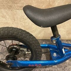トレーニングにぴったり! ブレーキ付きの子ども用ペダルなし自転車「KICKER AVANCE」の画像