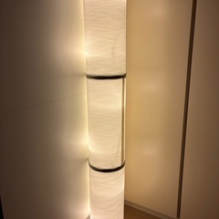 IKEA VIDJA（ヴィジャ）フロアランプ ホワイト 高さ138cmの画像