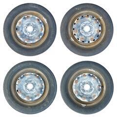 ホンダ ライフ(DBA−JB5)純正13㌅スチールホイールとサマータイヤ(MARQUIS CST MR61)の4本セットの画像