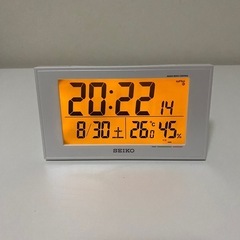 SEIKO  デジタル 置き時計 目覚まし時計の画像