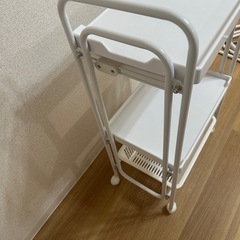 【世田谷区手渡し限定】【美品】エステワゴン 3段 (引出し付き) ホワイトの画像