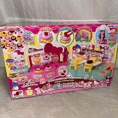 サンリオ キャラクターズ クルクルファクトリーとかわいいケーキ屋さんの画像