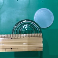 蓋付き小瓶 32個の画像