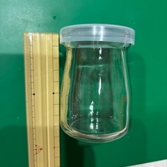 蓋付き小瓶 32個の画像