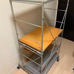 【出品最終日　最終値下げ】パソコンデスクの画像