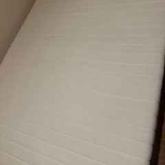 ダブルベッド【美品】の画像