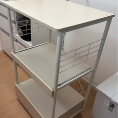 キッチン収納棚の画像