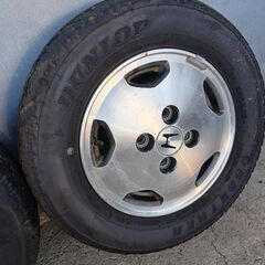 軽バン軽トラ アルミタイヤ ダンロップ  145R12  4本セットの画像
