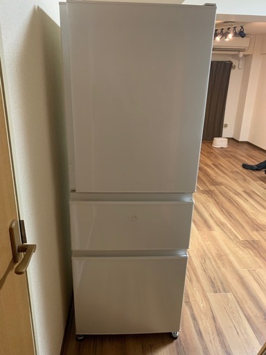 明日引取りに来てくれる方　三菱冷蔵庫330ℓ3ドア　2022年製