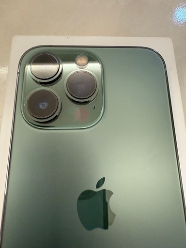 iPhone13プロ　バッテリー100%