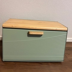 ブレッドケース　アンティーク風の画像