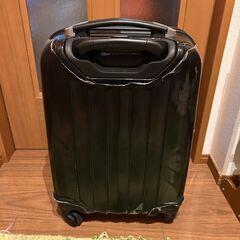 スーツケース　旅行カバンの画像