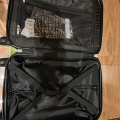 スーツケース　旅行カバンの画像