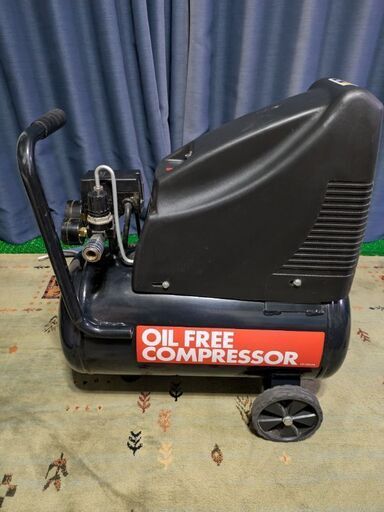 エアーコンプレッサー（オイルフリー）型式OF-1524 未使用品 値引きします!１割引 １３５００円です