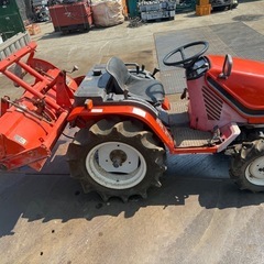 B52トラクターの画像