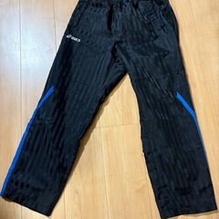 asics ウィンドブレーカ薄手上下の画像