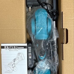 芝生バリカン⭐️電動 充電式 生垣バリカン 芝刈り機 コードレス 二重安全ロックの画像