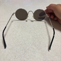 ★50円3個で100円★サングラスの画像
