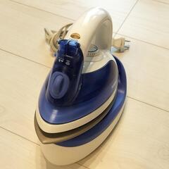 一人暮らしに最適！スチーム機能付きアイロンの画像