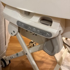 電動ハイローチェアの画像