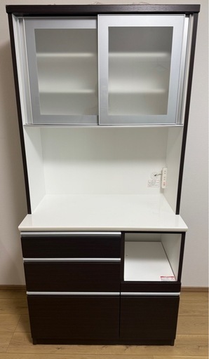 ニトリ　キッチンボード　食器棚