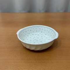 小花柄　食器セットの画像