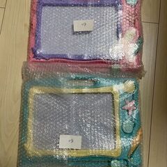 お絵描きボード カラフル おえかきボード 子供 お絵かきボード落書きボード 知育 男の子 女の子 誕生日 プレゼント 幼児 おもちゃ マグネットスタンプ付 知育玩具 40.5x31cm　まとめ買い歓迎　卸ます　アマゾン引き上げ商品　倒産品　ネット商材　転売　卸し　問屋　転売OK　アマゾン　商品　景品　コンペの画像