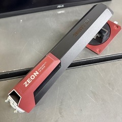 ASUS TUF GAMING VG1A シリーズ VG27AQGL1A 27インチ モニター シャア専用ザク ガンダム エディションの画像