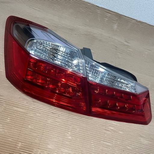 HONDA ホンダ CR6 アコードハイブリッド 純正 LEDテールランプ テールライト 左右 内側+外側 スタンレーSTANLEY W1002 / STANLEY W1004 HONDA ホンダ CR6 アコードハイブリッド 純正 LEDテールランプ テール