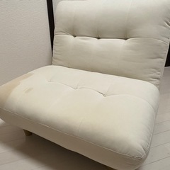 【無料】1人掛けソファ＋オットマン（Moln）※シミあり／9月7日(日)までに引き取り可能な方の画像