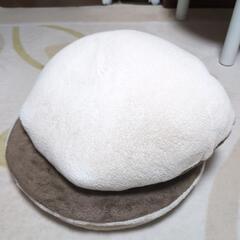 コロンとした座椅子の画像