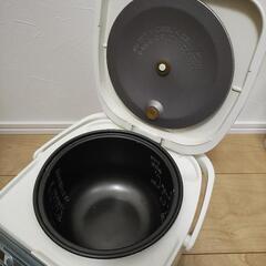 Zojirushi マイコン炊飯ジャー NS-NB05の画像