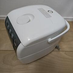 Zojirushi マイコン炊飯ジャー NS-NB05の画像