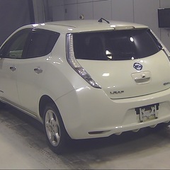 日産リーフの画像