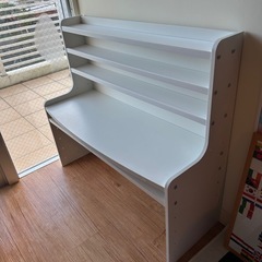 棚、机の画像