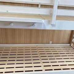 木製二段ベットの画像