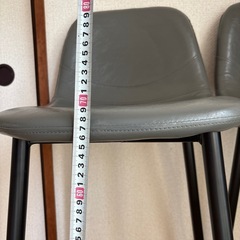 背の高い椅子　カウンターチェア　　
2脚の画像