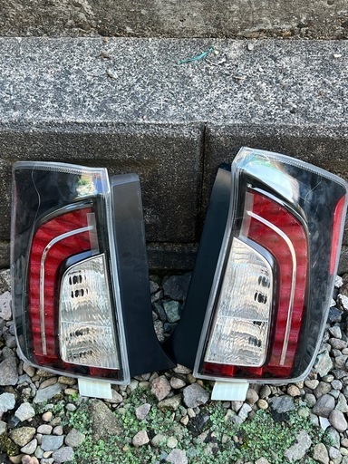 30プリウスUSルックテールランプ