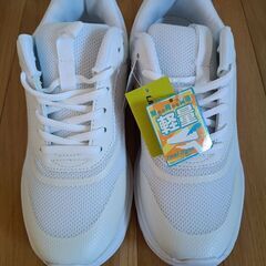 新品のスニーカーです！の画像