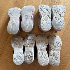 Skechers 光るスニーカーの画像