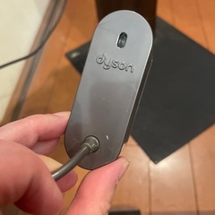 EQUALS イコールズ WALL インテリア クリーナースタンド ロボット掃除機対応 Dyson/TORNEO V/iT/FREED対応 ウォールナットの画像