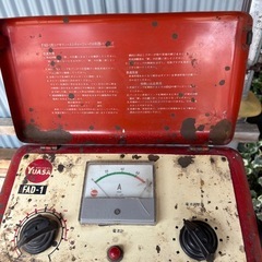 ユアサ充電器の画像