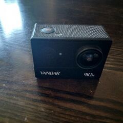アクションカメラ (防水ケース、GoPro互換品マウント類各種、リモコン付)の画像